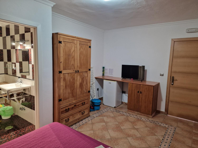 Bedroom 2, Habitaciones y Estudios Miramar, Cádiz