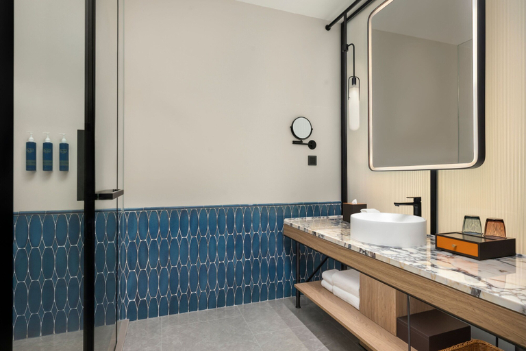 Bathroom 4, Four Points By Sheraton Yantai, Yantai