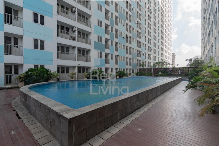 Swimming Pool 4