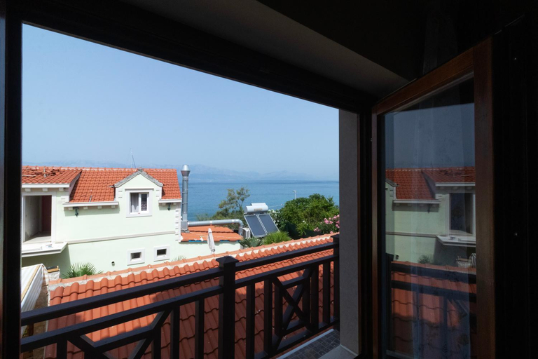 Surrounding environment 3, Taverna & Rooms, Sutivan