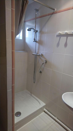 Bathroom 5, Au Vieux Tilleul B&B, Eure