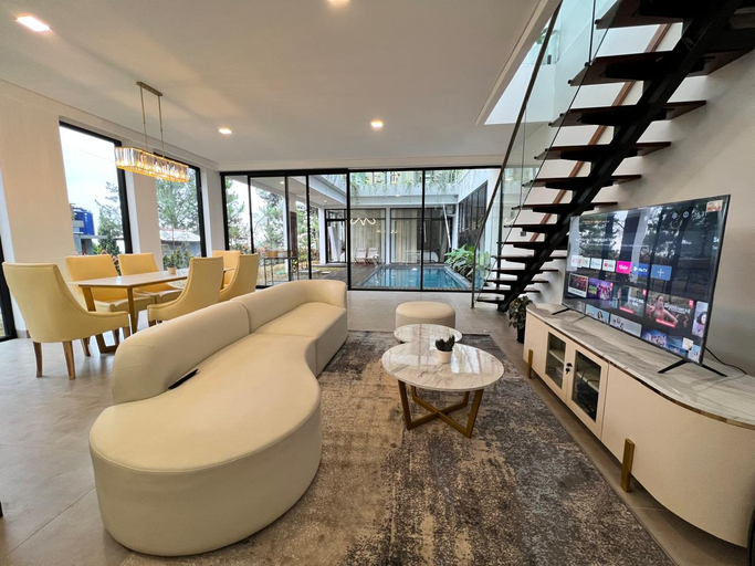 Others 4, Villa Istana Bunga Amethyst V-89 5 Bedroom With Private Pool and Karaoke Set, Bandung