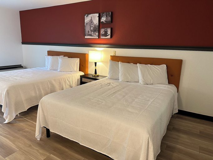Bedroom 4, Hotel Vervana, Trademark Collection by Wyndham, Bennington
