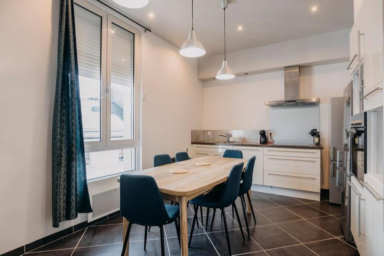 Others 2, Coeur de ville #H2- Central & Cosy - Logement partage - Chambre privee, Maine-et-Loire