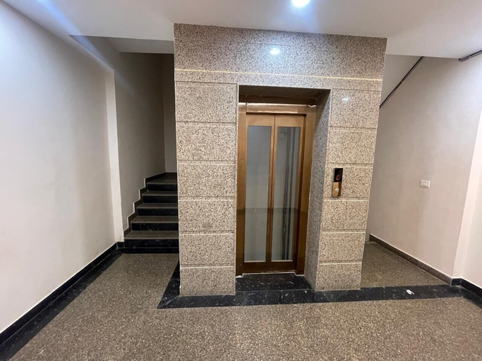 Others 4, Hotel Golden Arrow, Gautam Buddha Nagar