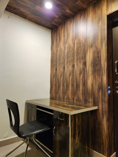 Room 5, Teakwood Farms, Wardha
