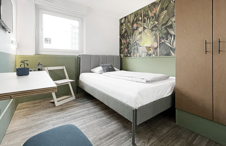 Bedroom 3, NunoHotel Köln City, Köln