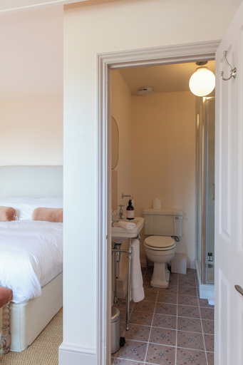 Bedroom 2, The Bennu, West Sussex