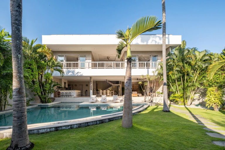 Exterior & Views, Spacious and Stylish Villa 3 Bedroom Seminyak, Badung