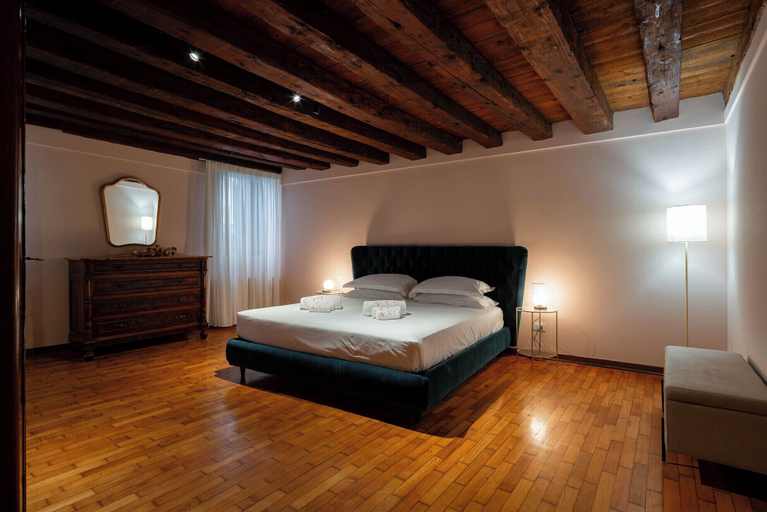 Others 2, San Beneto, Venezia