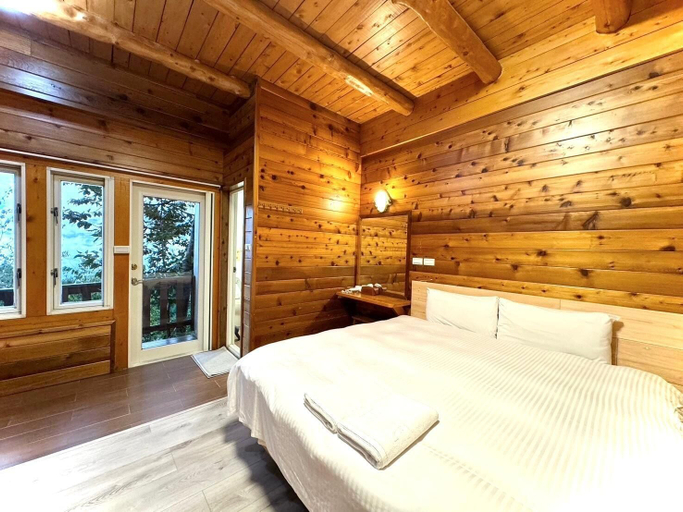Bedroom 3, DingdaiGlass Villa, Nantou
