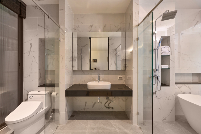Bathroom 6