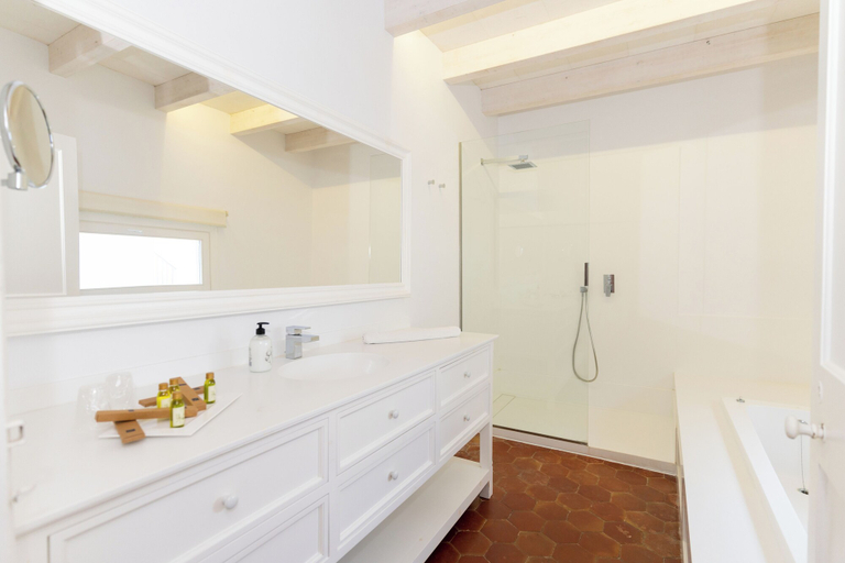 Bathroom 4, Can Roca Nou, Baleares