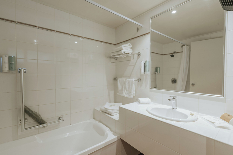 Bathroom 5, Edgewater, Queenstown-Lakes