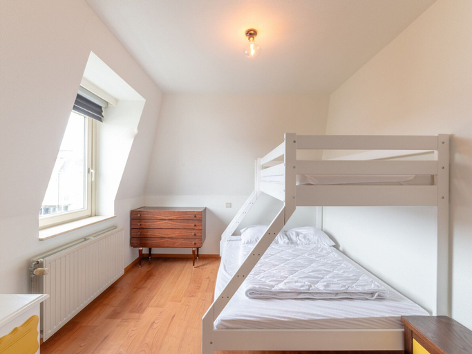 Bedroom 2, Renovated Flat Near Beach, West-Vlaanderen