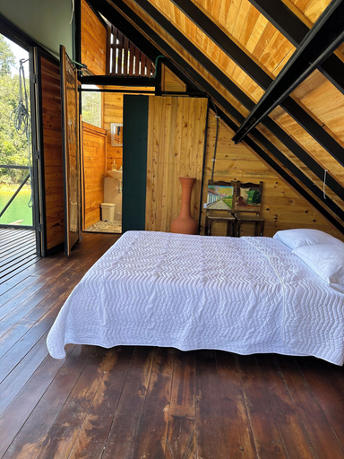 Bedroom 3, CASA DE CRISTAL HOSTAL, Peñol