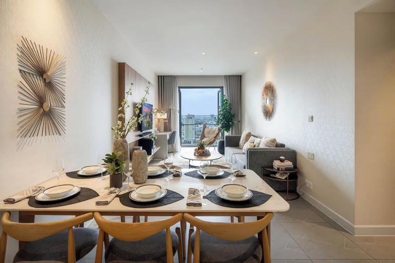 Dining Room 10