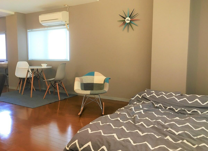 Bedroom 2, The Beginning【001】Downtown, Fully Equipped for Games and Cooking ☺🍽 Stay leisurely until 12:00 the next day, Kumamoto