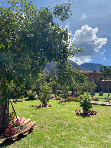 Others 5, Chaska Valle Green, Urubamba