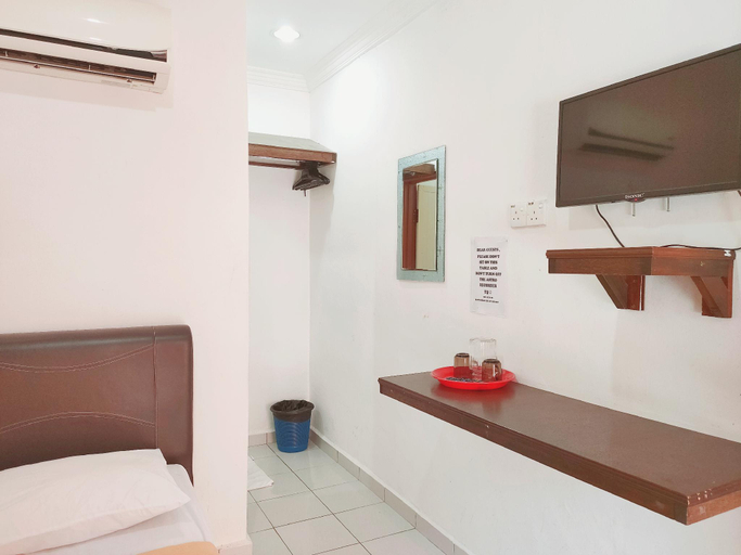 Bathroom 5
