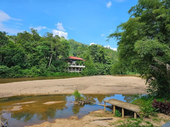 5, RIVERSIDE PALM INN SG LEMBING, Kuantan