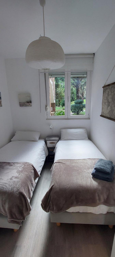 Bedroom, Hondarribia con piscina, parking y terraza, Guipúzcoa