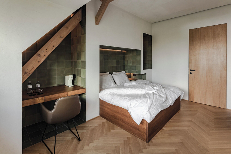 Bedroom 12