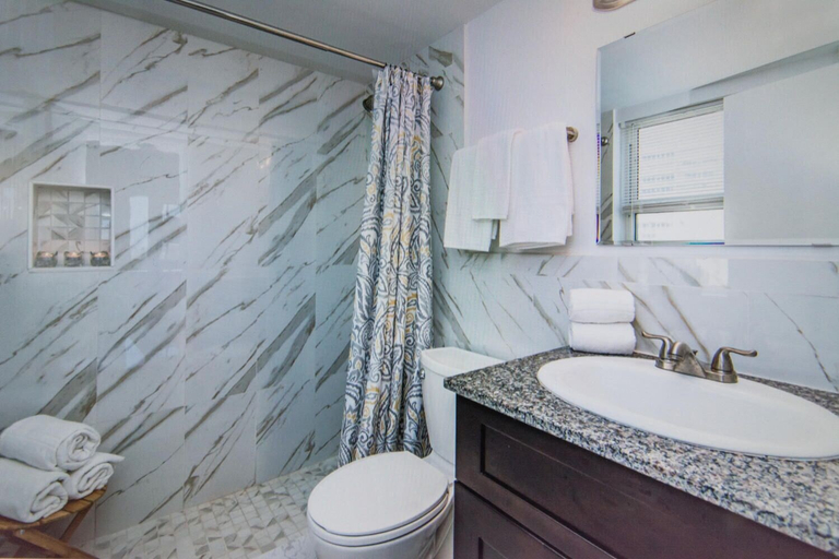 Bathroom 4, Ocean Manor Rentals, Broward