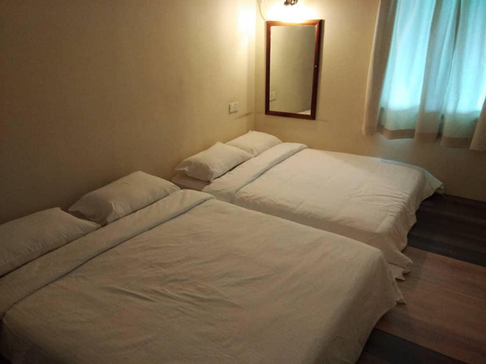 Bedroom 12