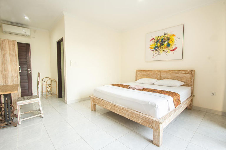 Azalea Homestay & Villa Room Type - Standard Double Bedroom