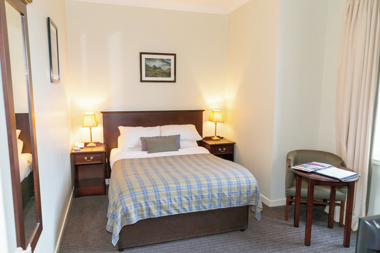 Bedroom 4, Royal Hotel, Argyll and Bute