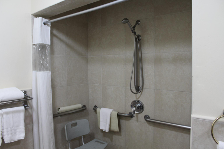 Bathroom 21