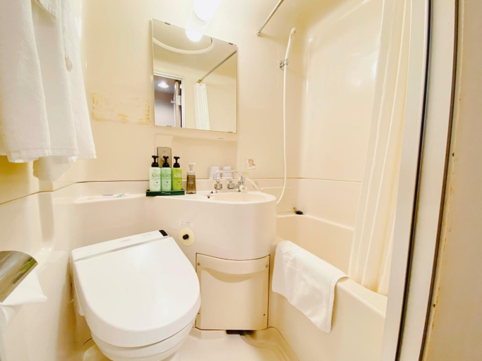 Bathroom 4, Hotel 1-2-3 Maebashi Mercury, Maebashi