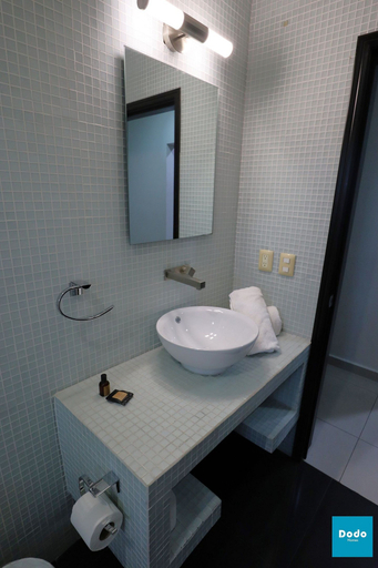 Bathroom 5, Viejo Mazatlan, Mazatlán