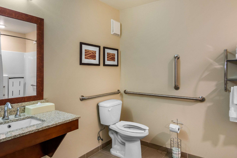 Bathroom 4