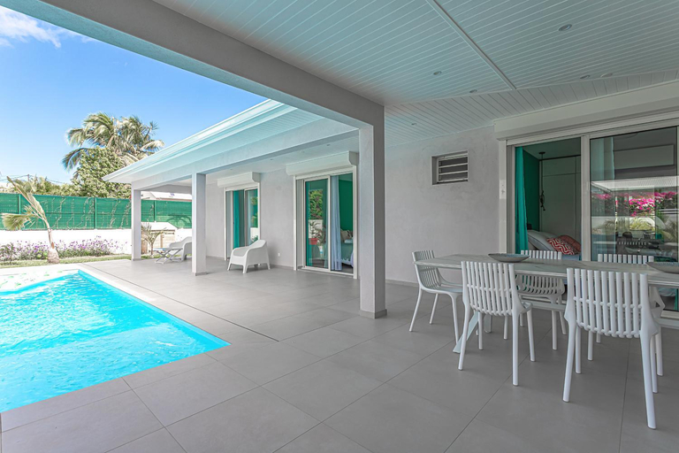 Others 3, Villa GREEN avec piscine privee, 3 chambres, proche plages et centre de Saint-Francois, Saint-François