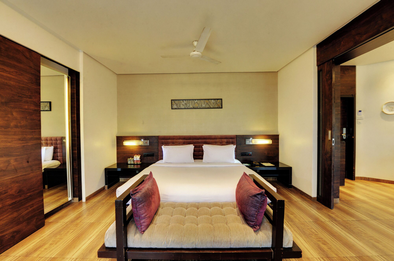 Bedroom 3, Hotel Sankam Residency, Belgaum