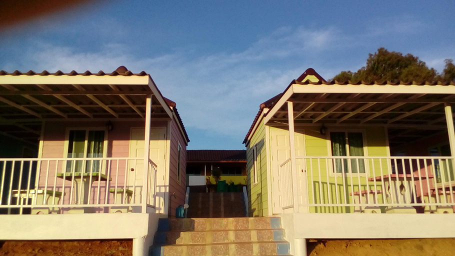 Exterior 1
