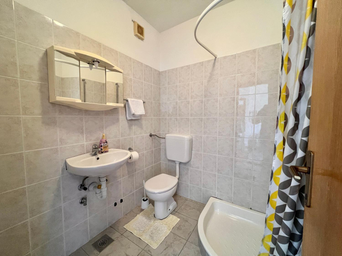 Others 3, Apartmani Bona, Biograd na Moru