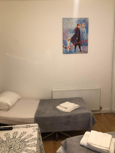 Others 3, Double Room Central Location 2, London