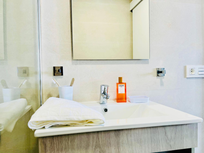Bathroom, Canaryislandshost l Room, Las Palmas