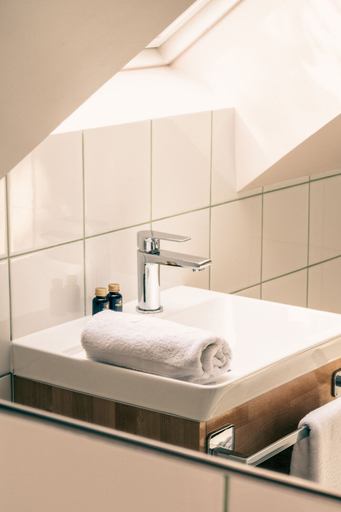 Bathroom 3, Willa Dąbrówka, Jelenia Góra