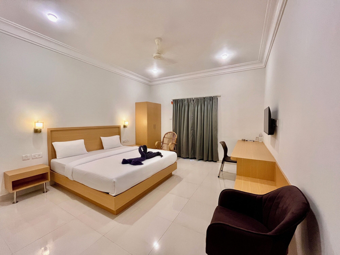 Bedroom 2, Morjim Sunset Hotel, North Goa