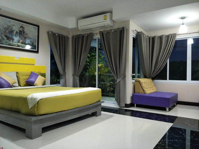 Bedroom 30