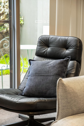 Others 5, Modern Urban Retreat 1BR Apt near Chatswood, Lane Cove