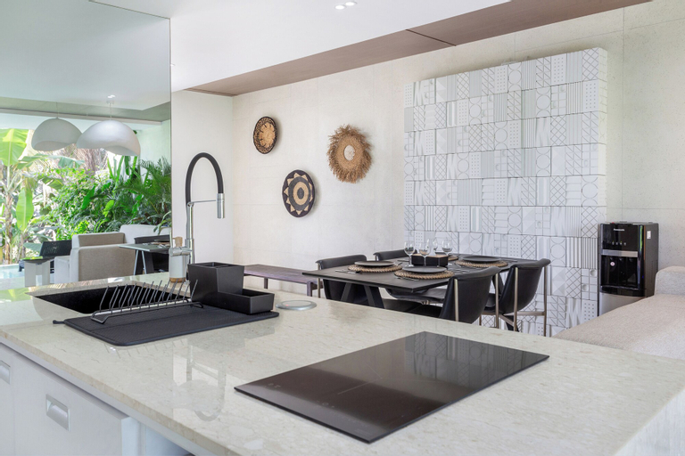Dining Room 13
