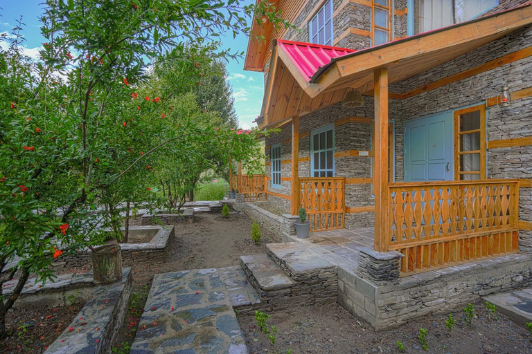 Others 5, SaffronStays The Elements, Kullu