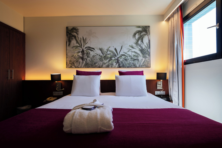 Bedroom 27