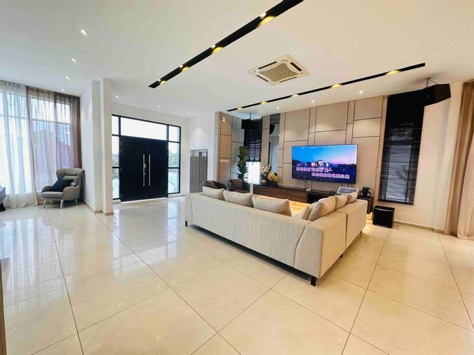 Others 3, SKVilla private pool+ktv+bbq+starview up to 35pax, Malacca City