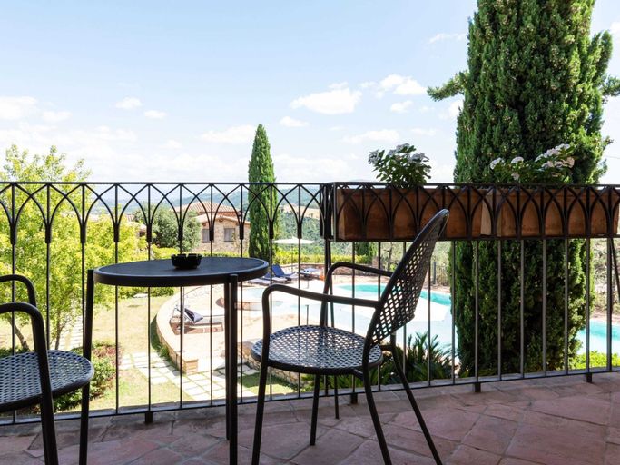 Others 5, Peaceful Stay in Collazzone Hills, Perugia